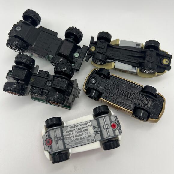 Mixed Assorted Matchbox Diecast Cars Lot Of 10 Truck Taxi Police Race Military - Picture 4 of 4